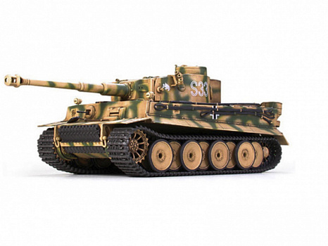 Танк TIger I Ausf.E (поздняя версия) c наборными траками и фигурой командира (1:35)/35146