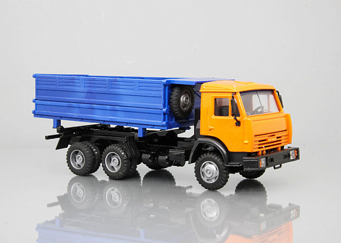 КАМАЗ-55102, сельхозвариант, оранжевый/синий/113920